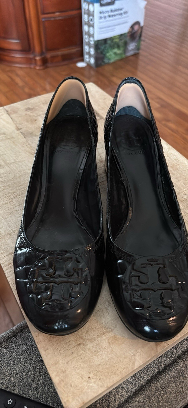 Tory Burch Black Patent Leather Croc Embossed Round Toe Slip-On Pumps 7.5