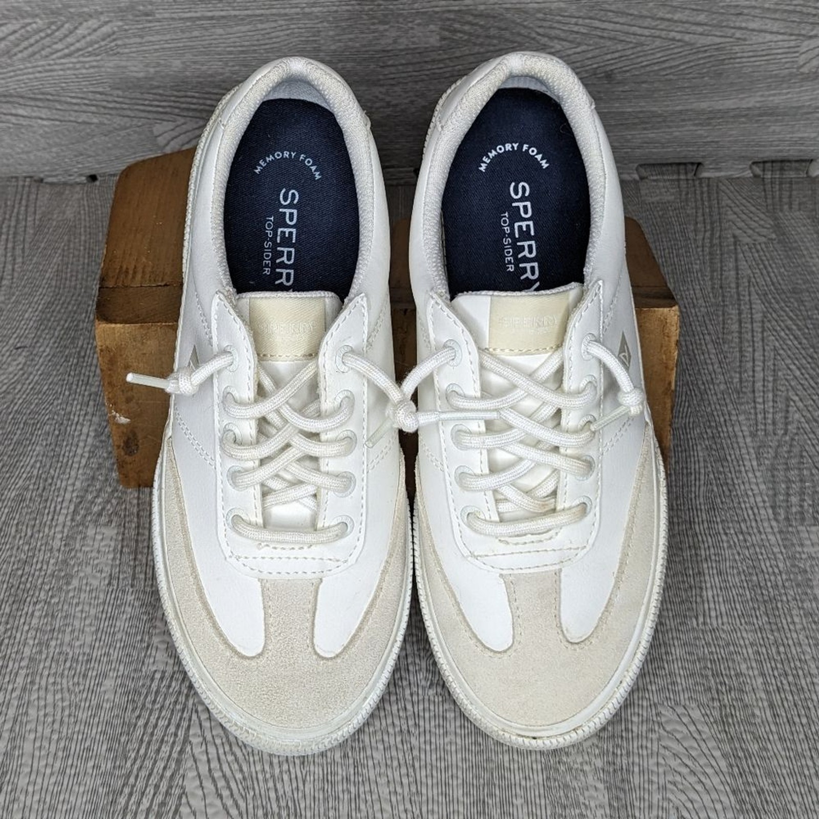 Sperry Pier Wave Top Slider White and Cream Sneakers, 6