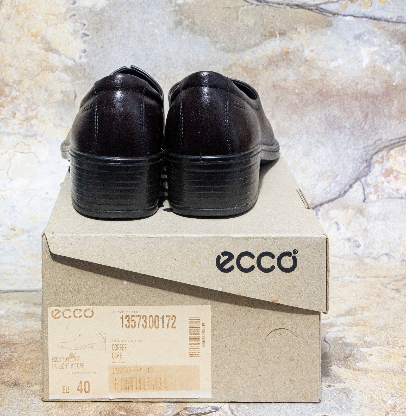 ECCO Twilight V Core Coffee Leather Shoes size 9, New in Box, free shippinng