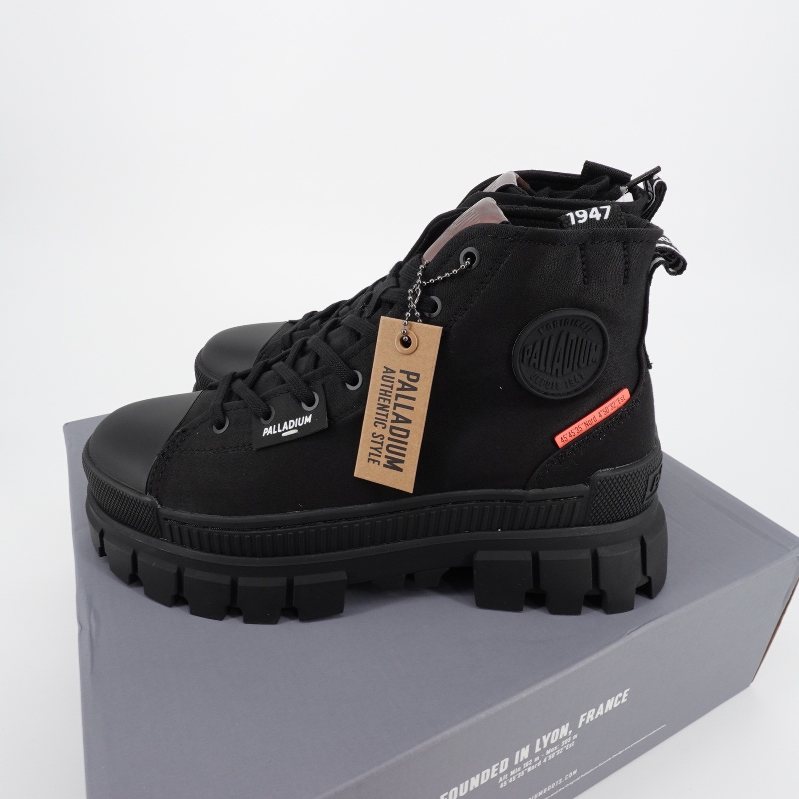 Palladium Revolt Hi TX Womens Platform Lug Sole Boots Size 9.5 Black NEW