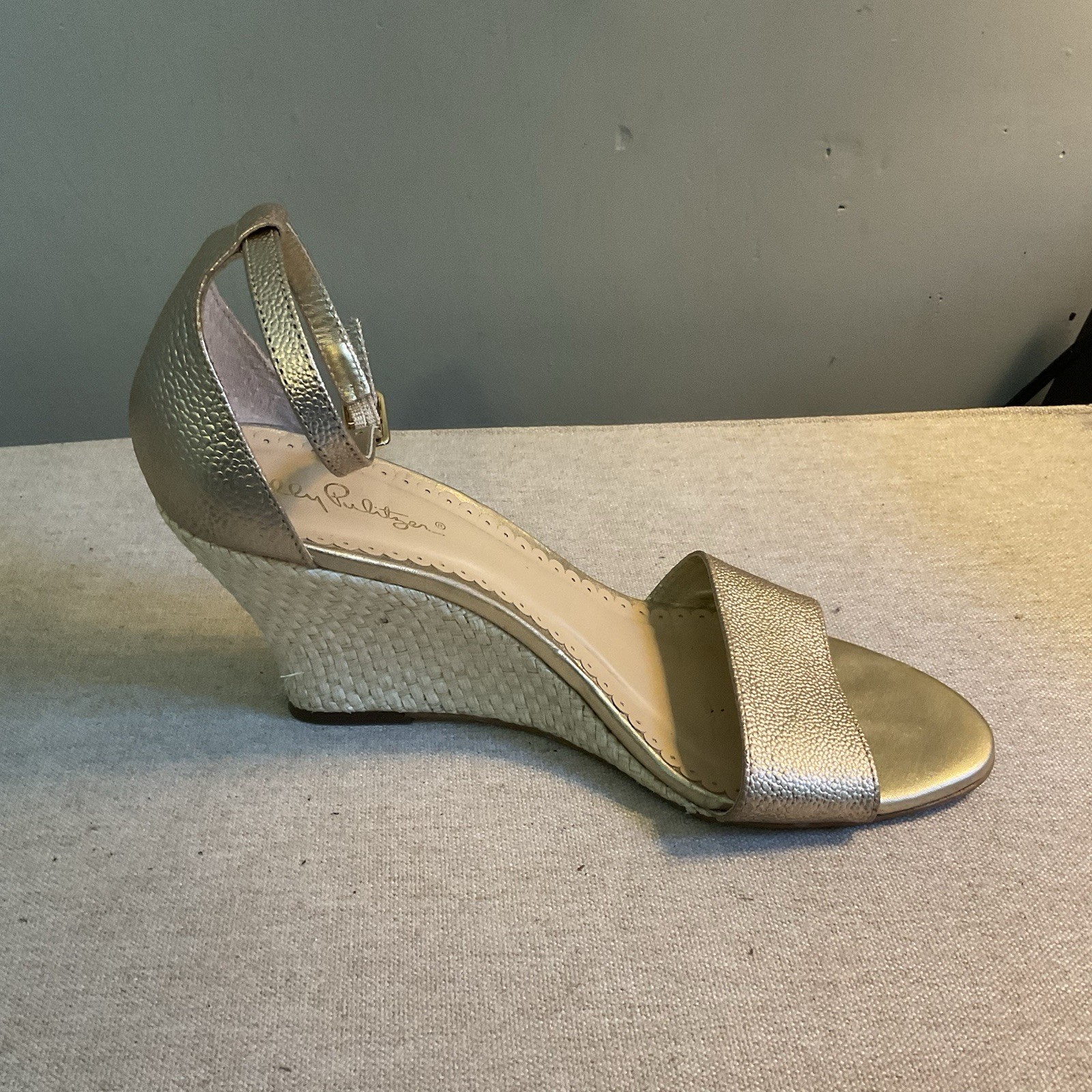 Lilly Pulitzer Bridgette Gold Metallic Leather Wedge Sandals Size 9M