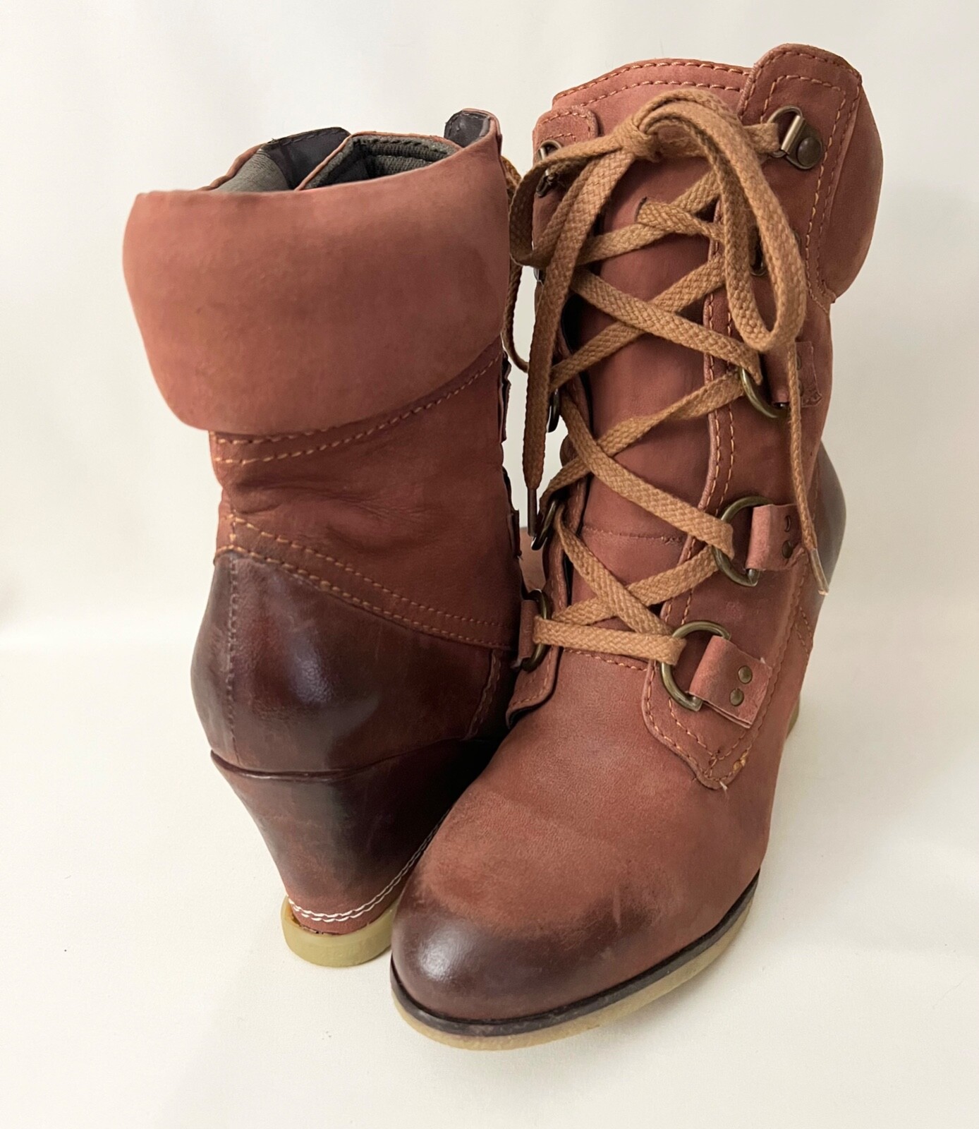 Pollini Lace Up Wedge Ankle Boots Faux Leather Crepe Sole Women’s 38 US 7.5 -8