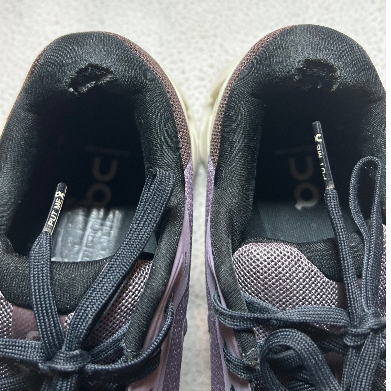 On Cloudflyer Running Shoes Womens 7 Purple Mauve Low Top Sneakers 71.98092