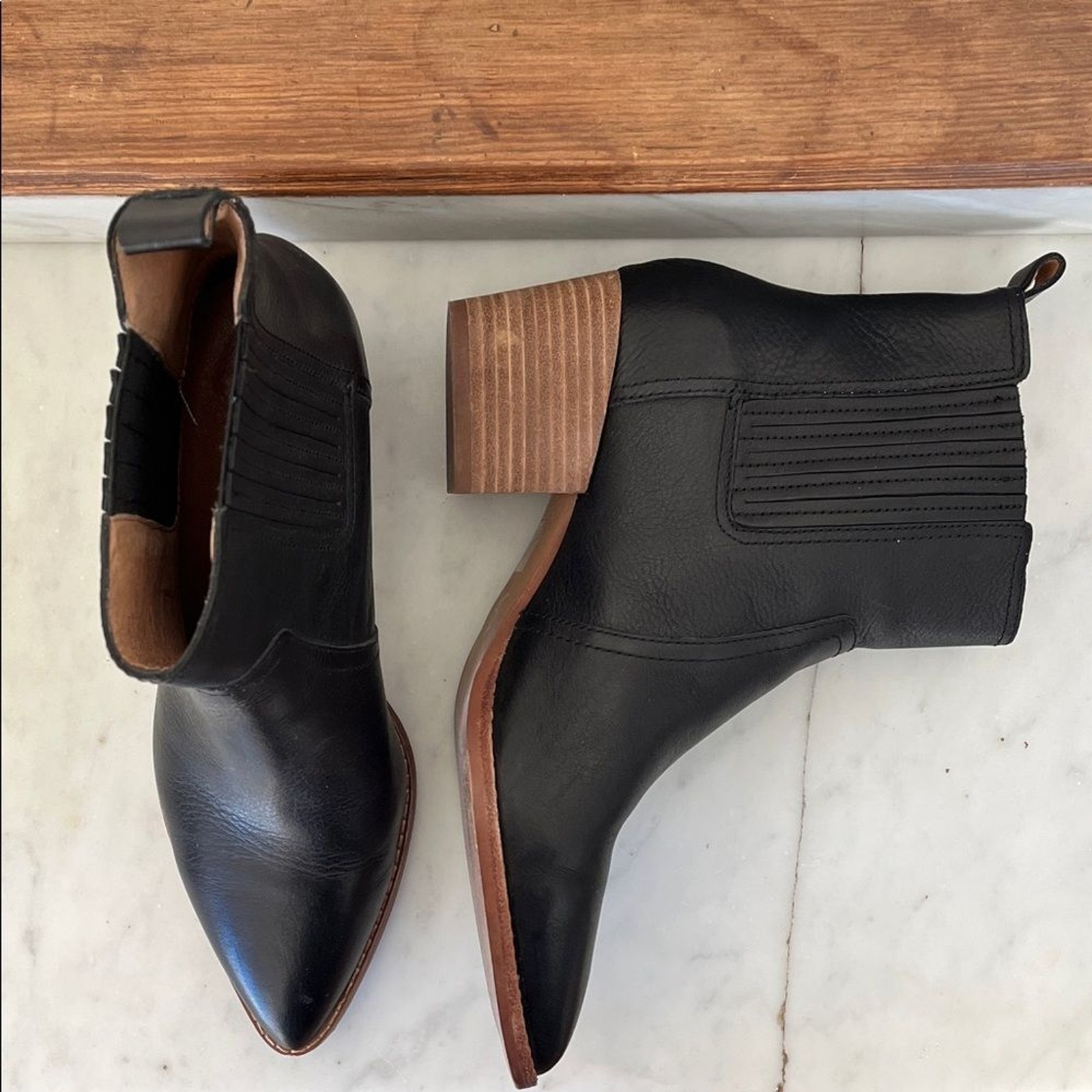 Madewell The Western Ankle Boot in Leather True Black W10