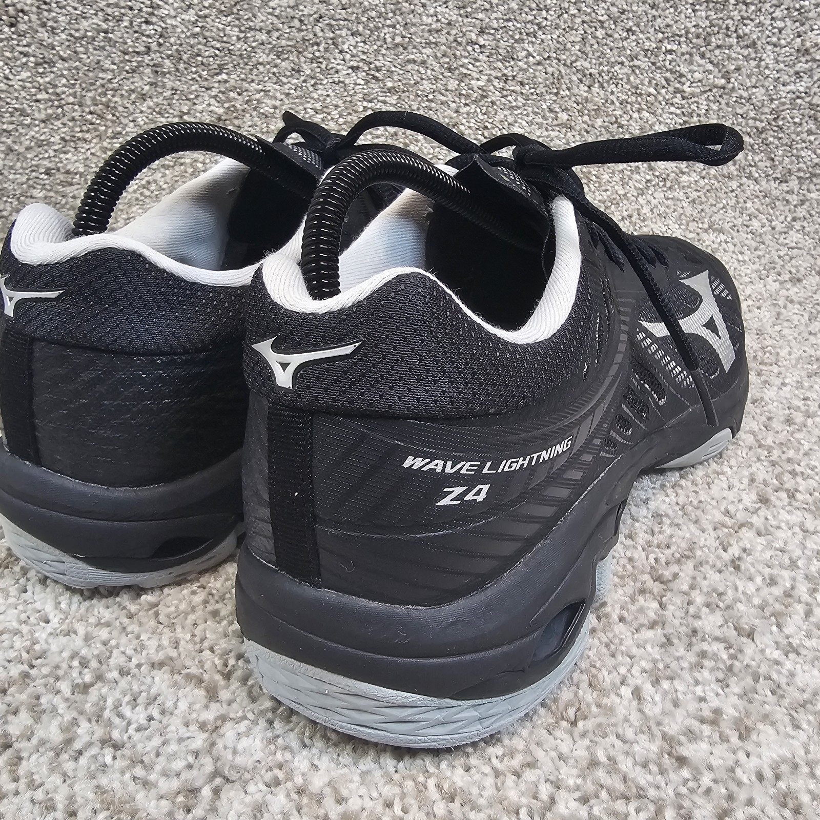 Mizuno Shoes Womens Size 10 Sneaker Wave Lightning Z4 Volleyball Black Athletic