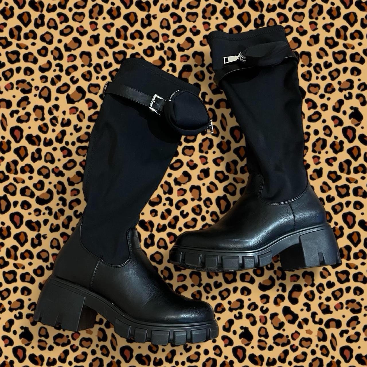 Women’s Black Knee-High Combat Boots Synthetic Round Toe Zip Buckle Size 6