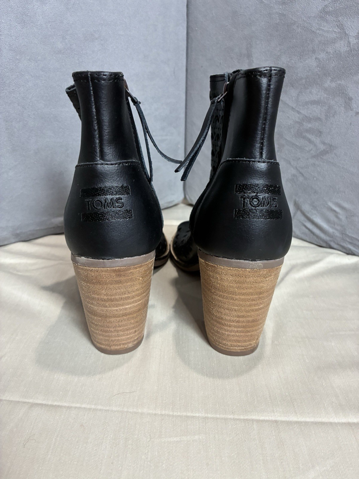 Toms Boots Womens 8.5 Majorca Ankle Bootie Black Side Zip Peep Toe