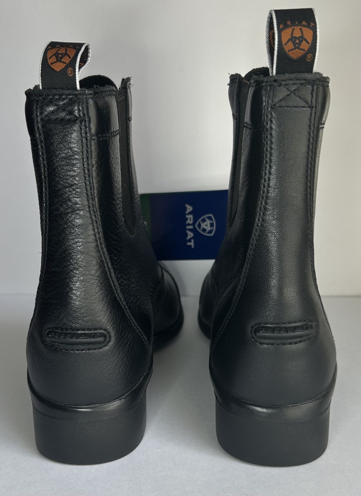 NWT Ariat Women’s Heritage Breeze Zip Paddock Boots Black Leather 9.5