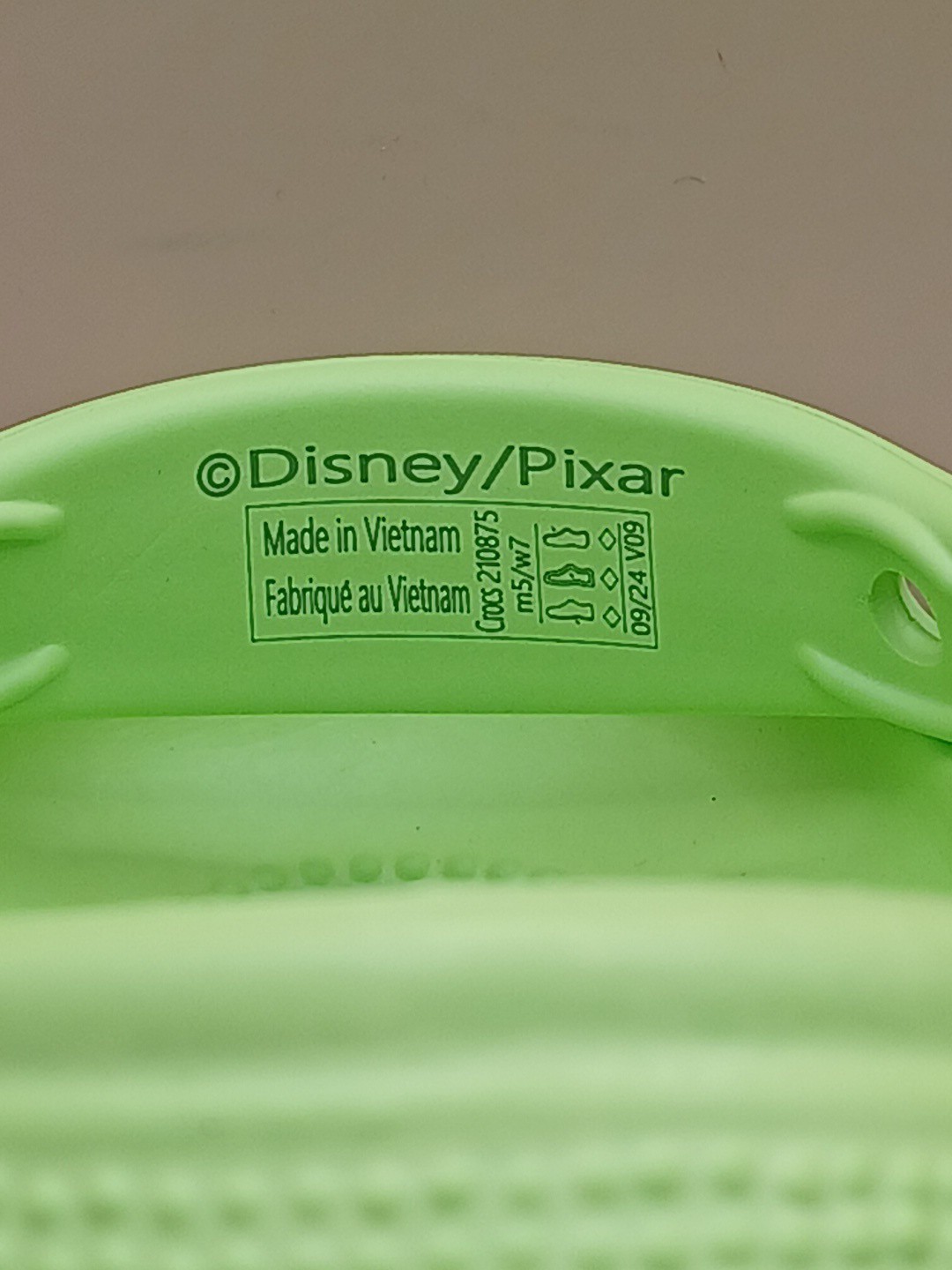 Crocs Monster Inc Mike Wazowski Classic Clog-Green Size Men 5 Women 7 US