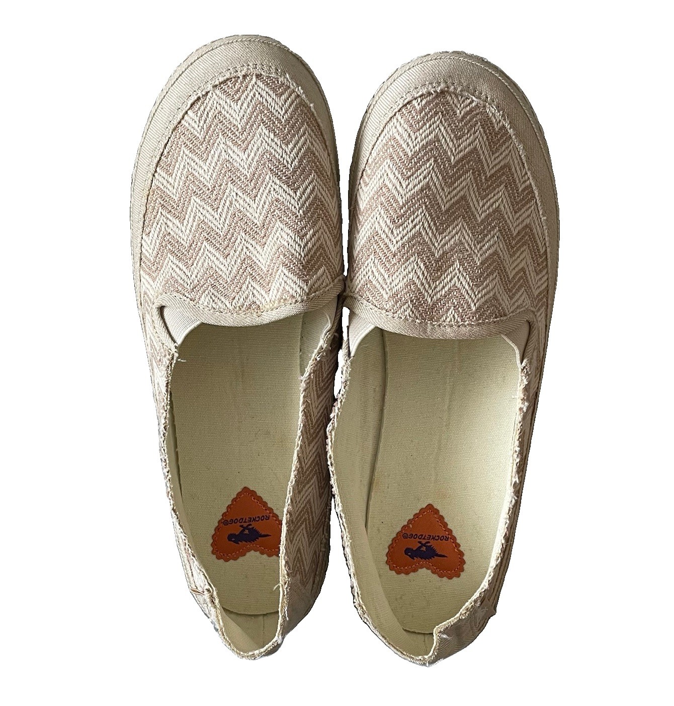 Rocket Dog Women’s Size 5 Chevron Canvas Slip On Sneakers Beige Casual Shoes