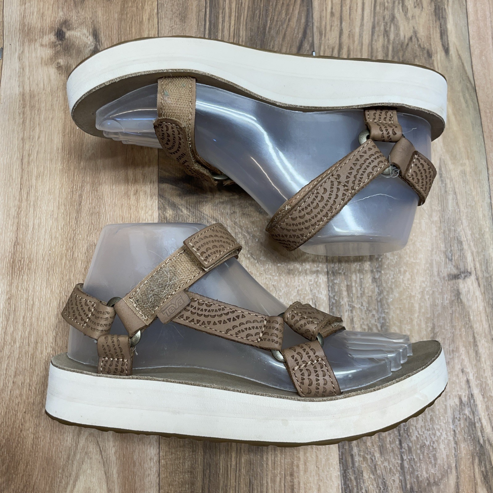 Teva Midform Universal Leather Platform Sandals Star Pattern Tan Brown Size 7