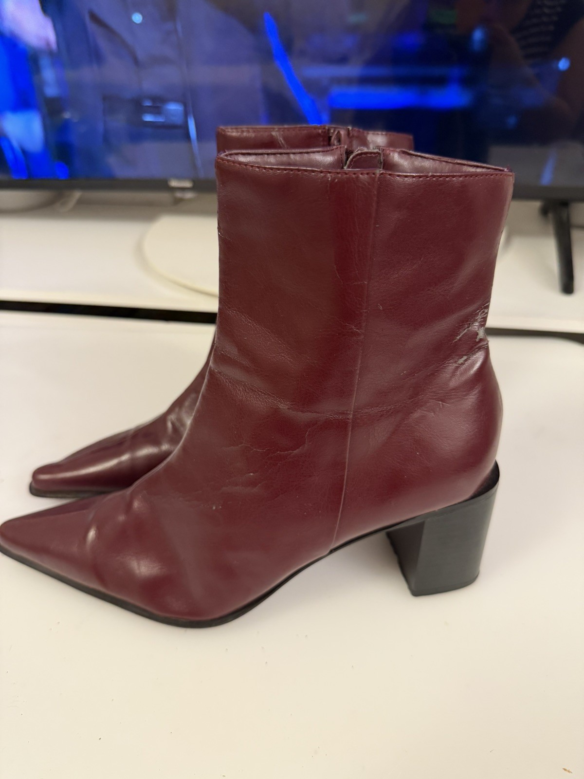 TRANSIT Women’s Burgundy Pointed Toe Ankle Boots Block Heel Side Zip Size 8.5