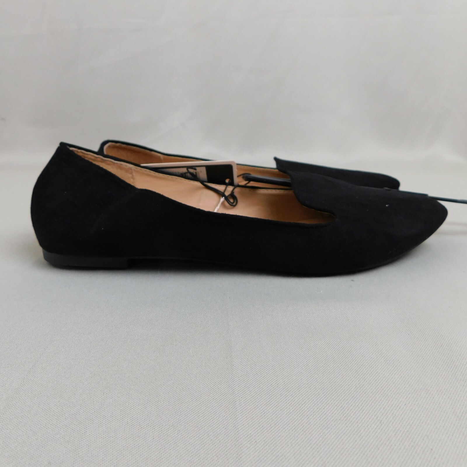 Charles Albert Women’s Faux Suede Pointed Toe Workwear Flats Size 6 Black