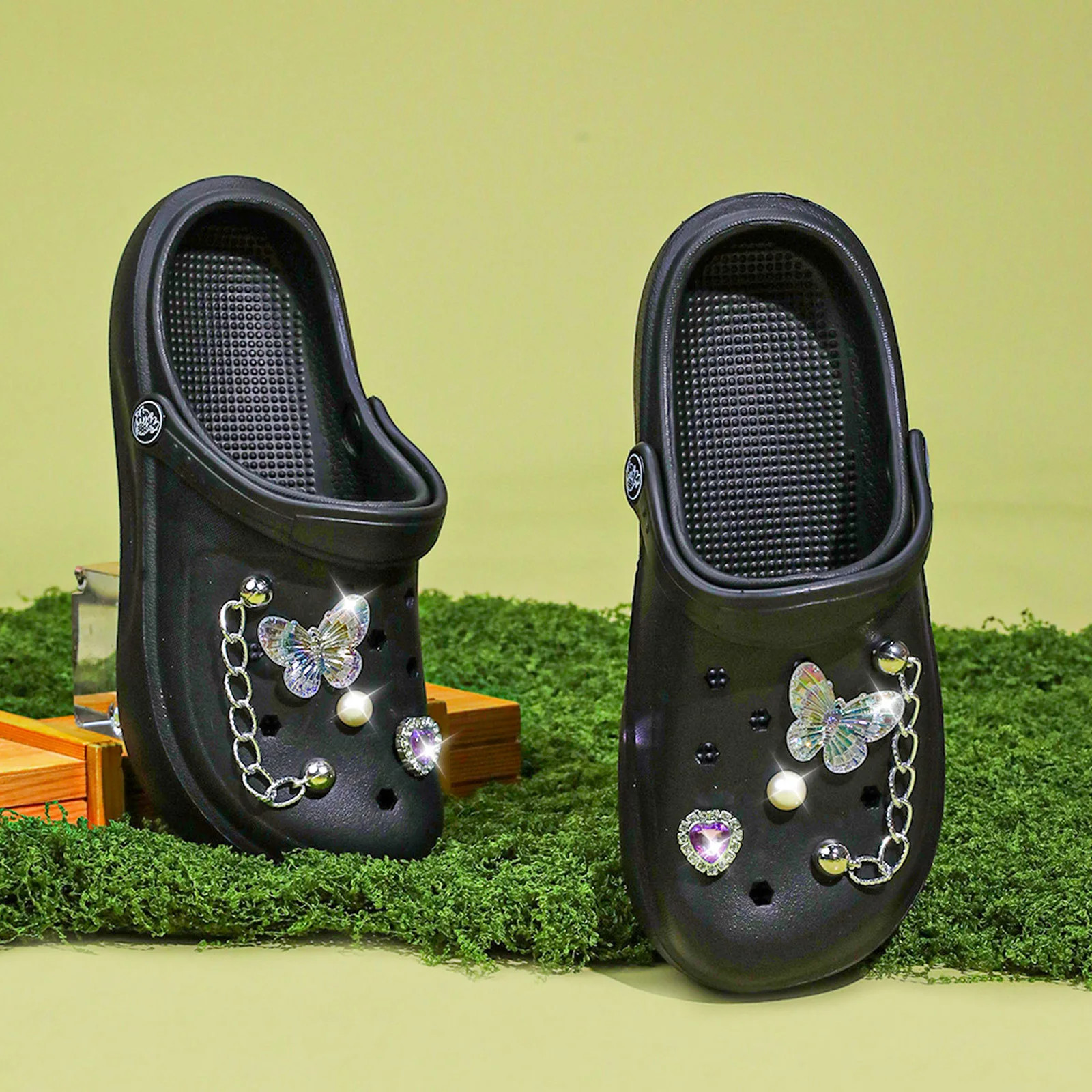 Ladies’ Clogs Outdoor and Indoor, Lightweight Two-way Wear Garden Shoes