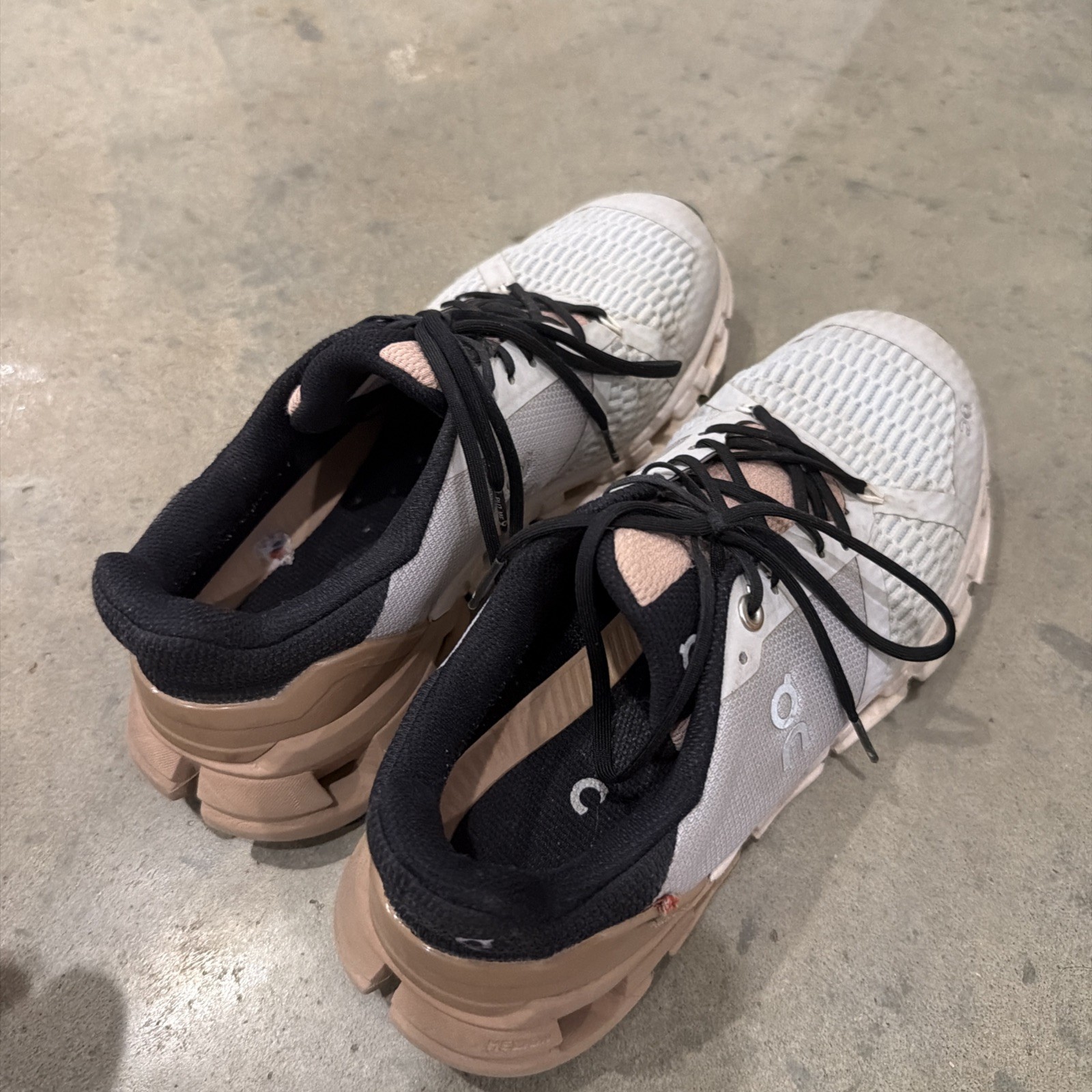 On Cloud Cloudflyer Glacier Rosebrown Women’s Running Shoes Size 8 Sneakers