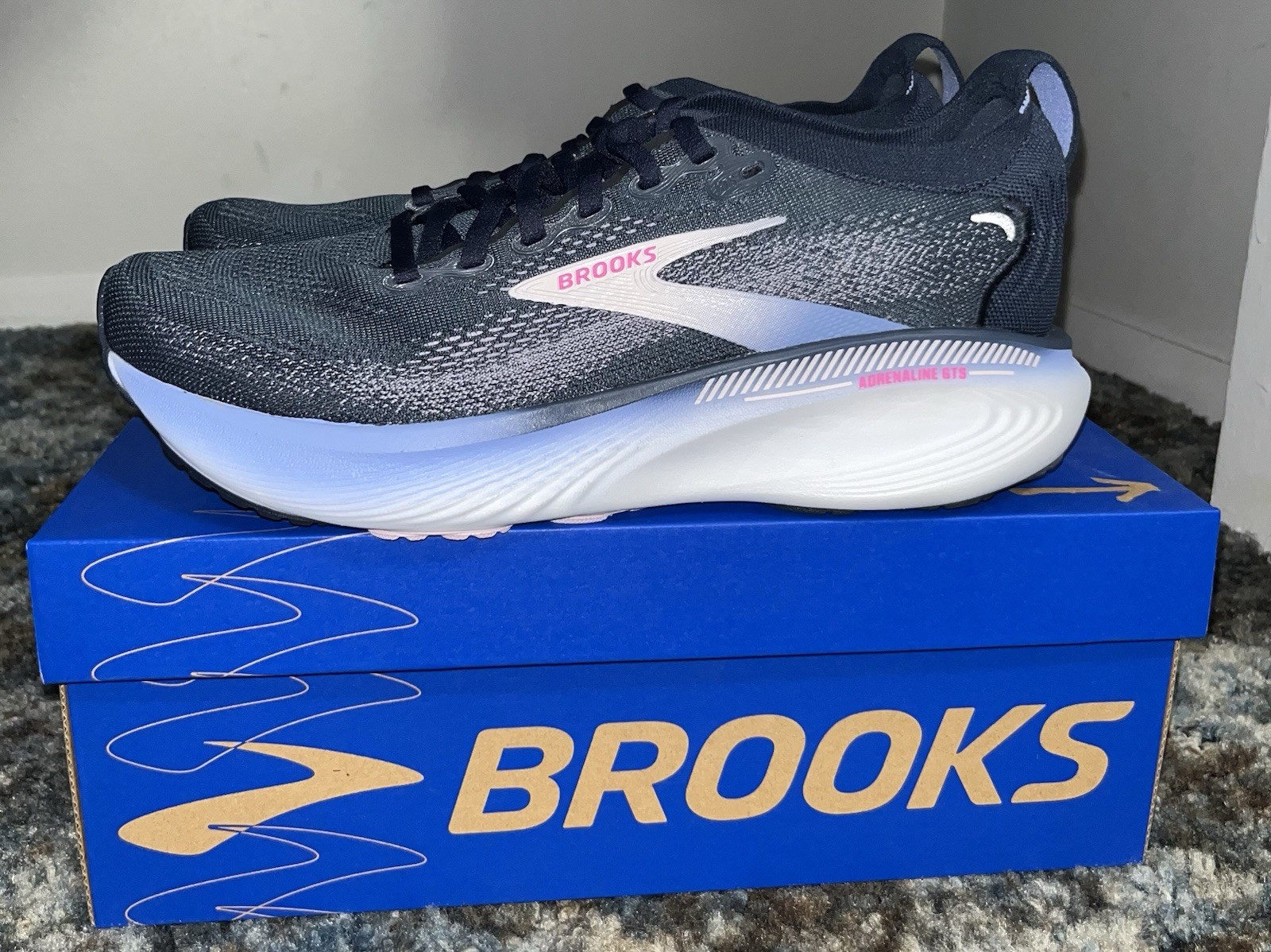 Brooks Adrenaline GTS 23 Women’s Running Shoes Pink/Blue, Size 9