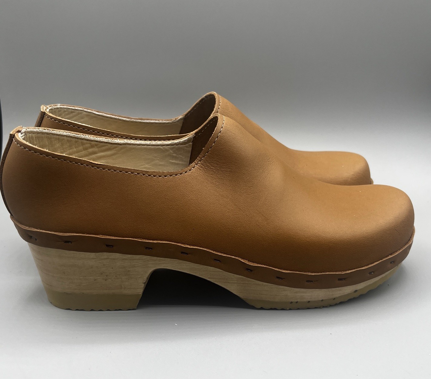 No. 6 Ashby Closed Back Leather Mid Wooden Heel Clog Womens Size 43/ US 12 NWOB
