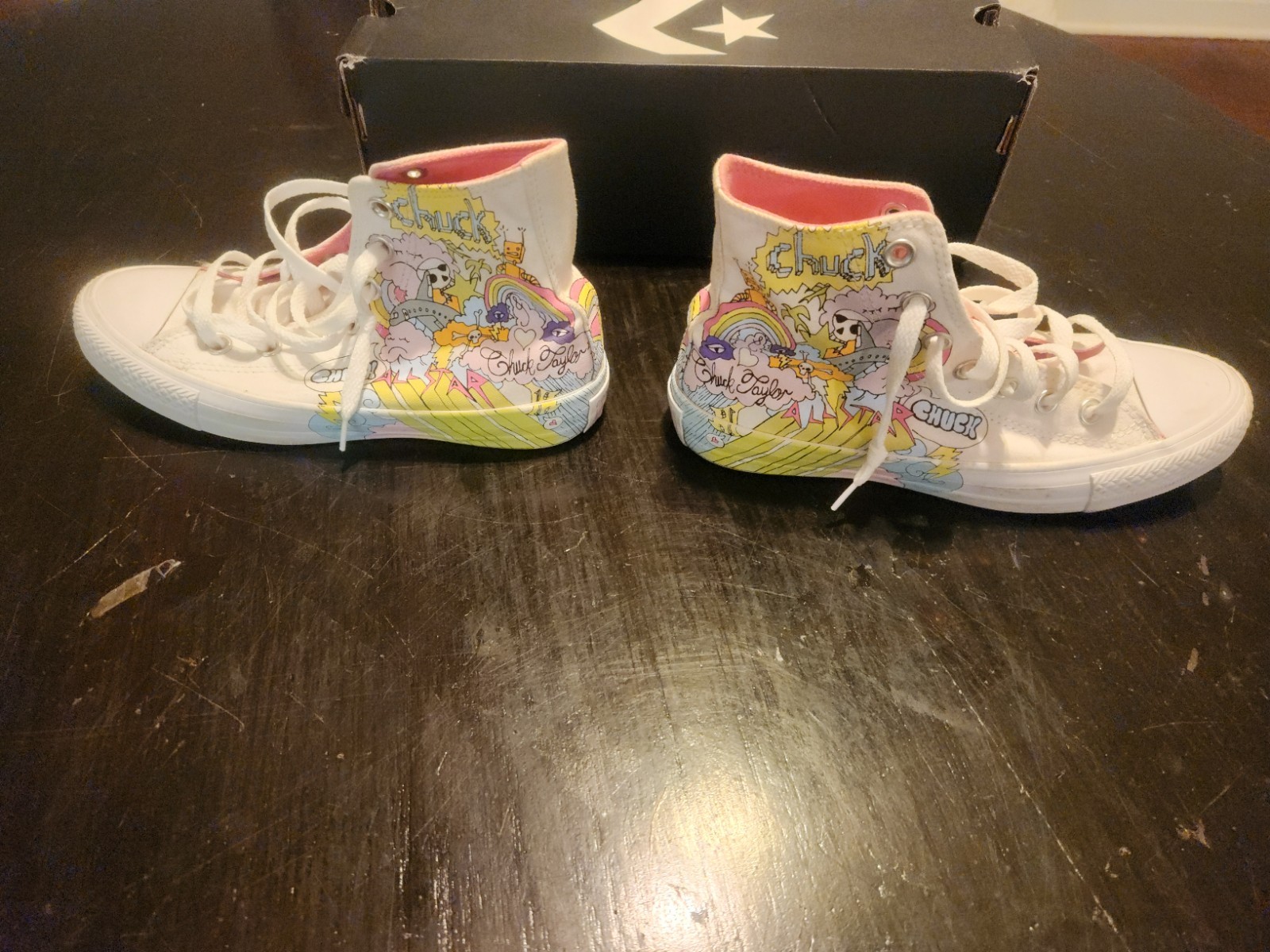 Converse Womens. Ctas- Hi. White/multi/white. 00399784. 166562c. Size 6.