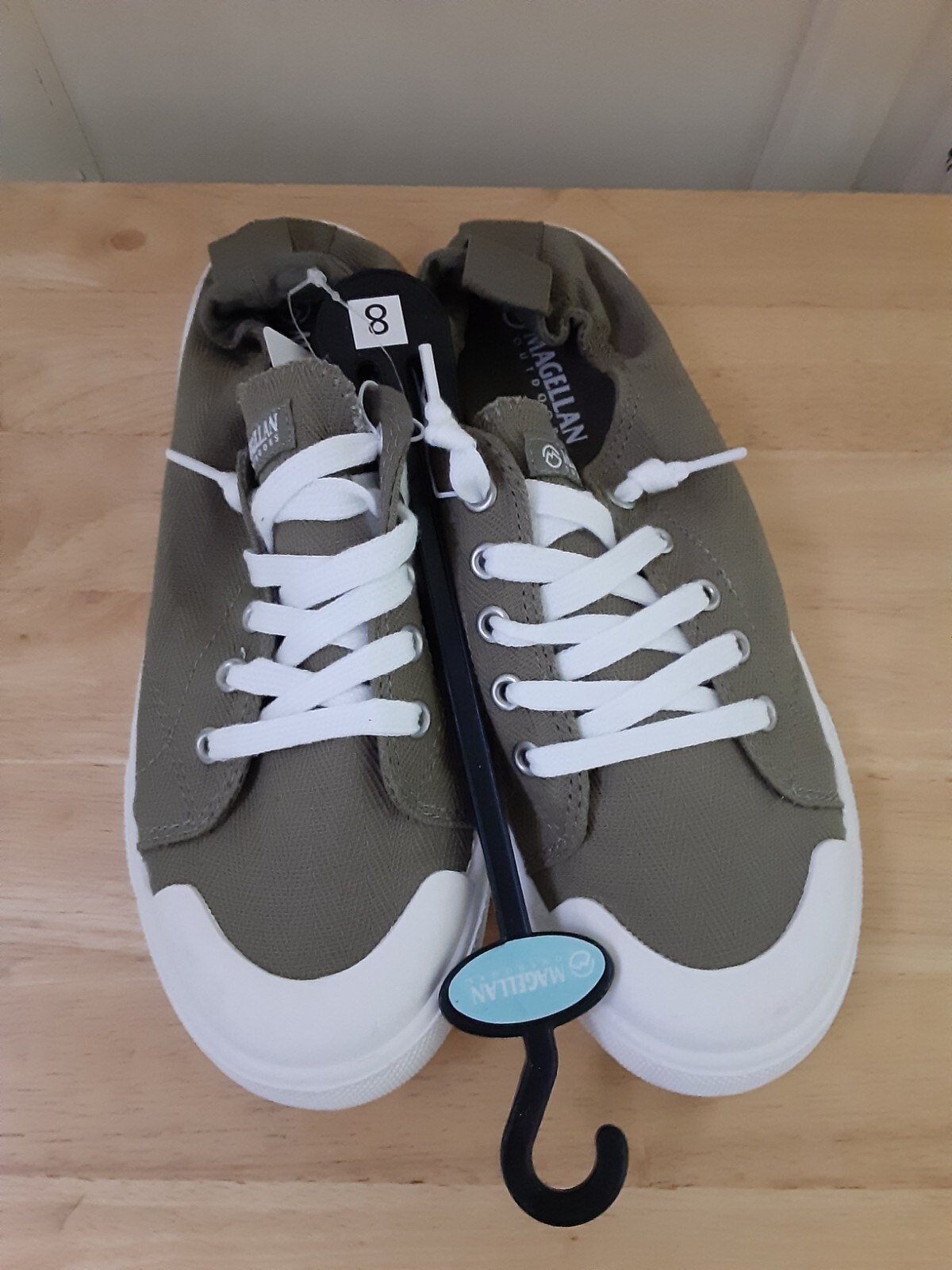 Magellan Outdoors Scrunch Back Casual Shoes Size 8 NEW WITH TAGS