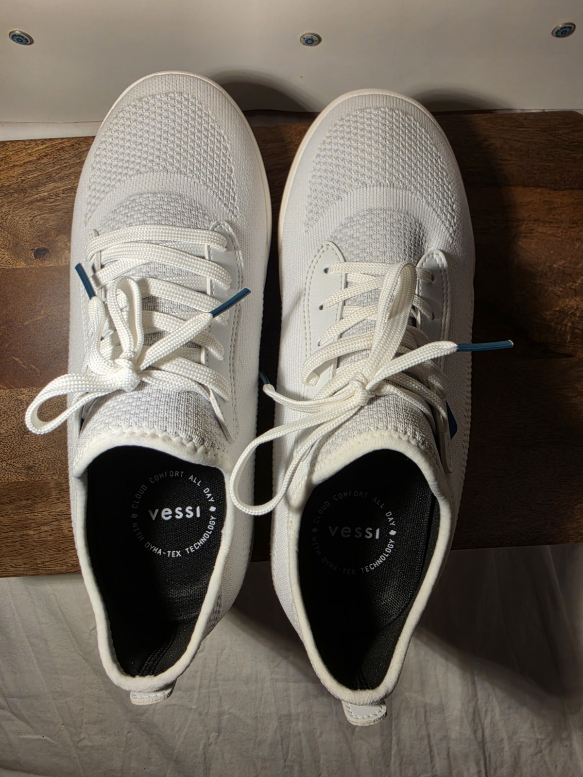Vessi Unisex Weekend Sneaker Concrete Marble White M9/W10