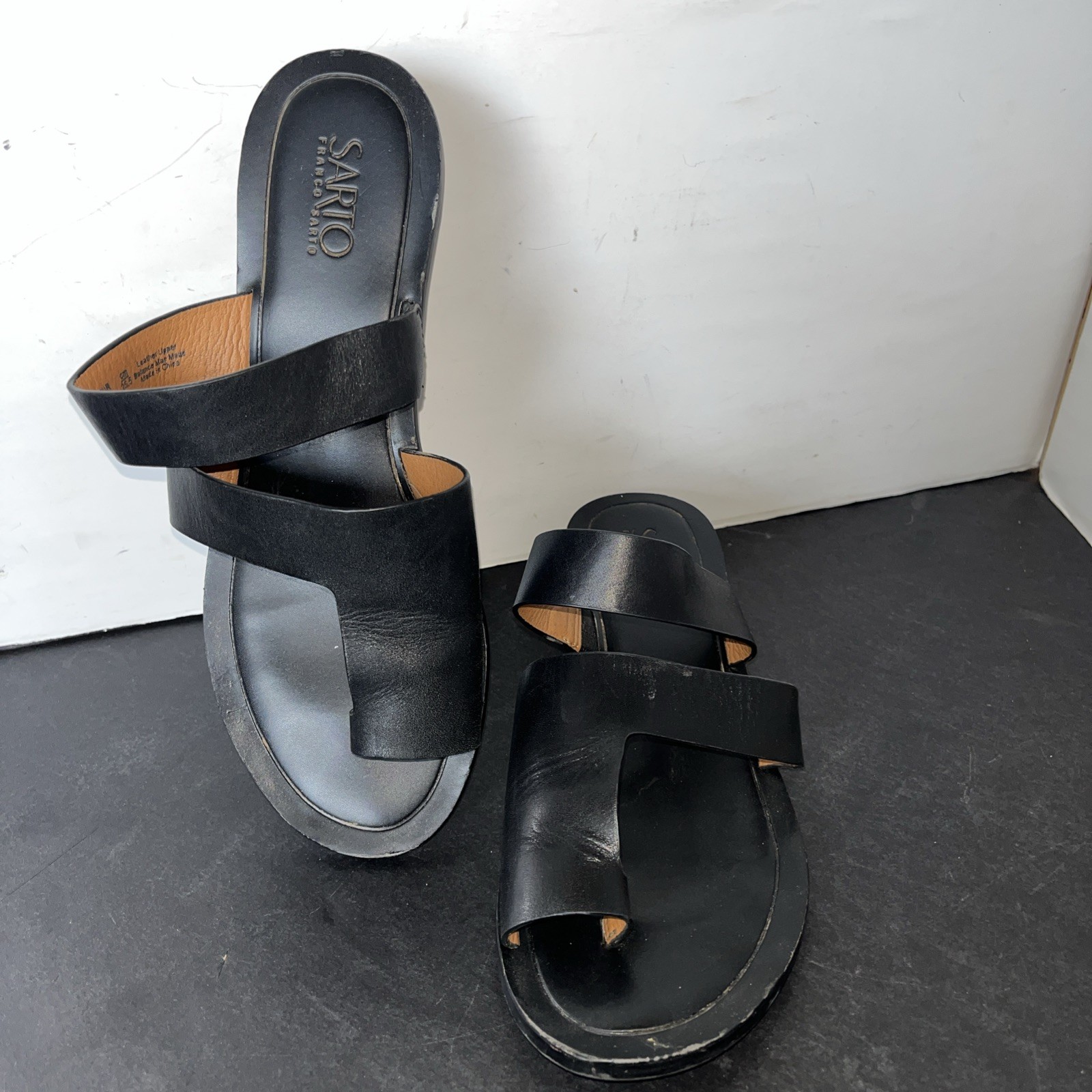 Franco Sarto Leather Sandals Size 8.5 M Black A-Trixie Sytle Modern Comfy Women