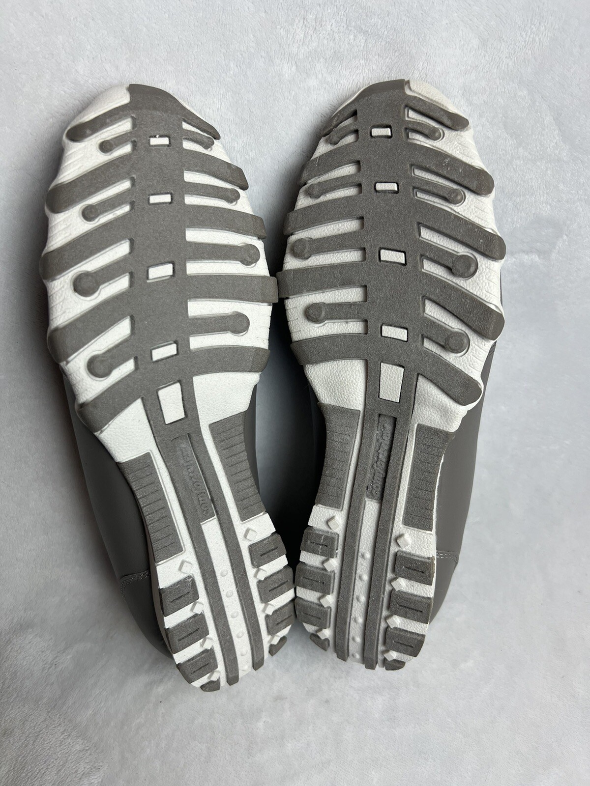 NEW Comfortview Flats Gray Sneakers Shoes Women’s 11 M Slip On CV Sports
