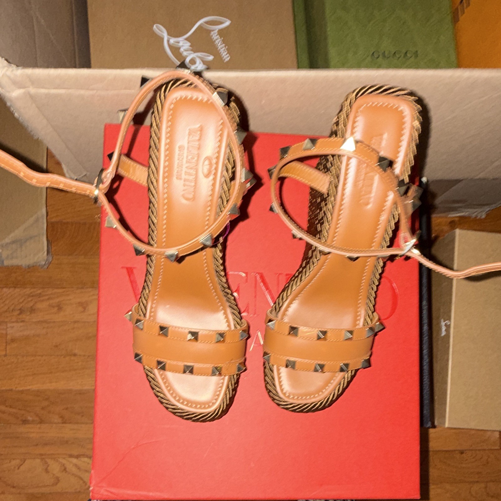 Valentino Garavani Women’s Brown Leather Studded Strappy Ankle Sandals us 8