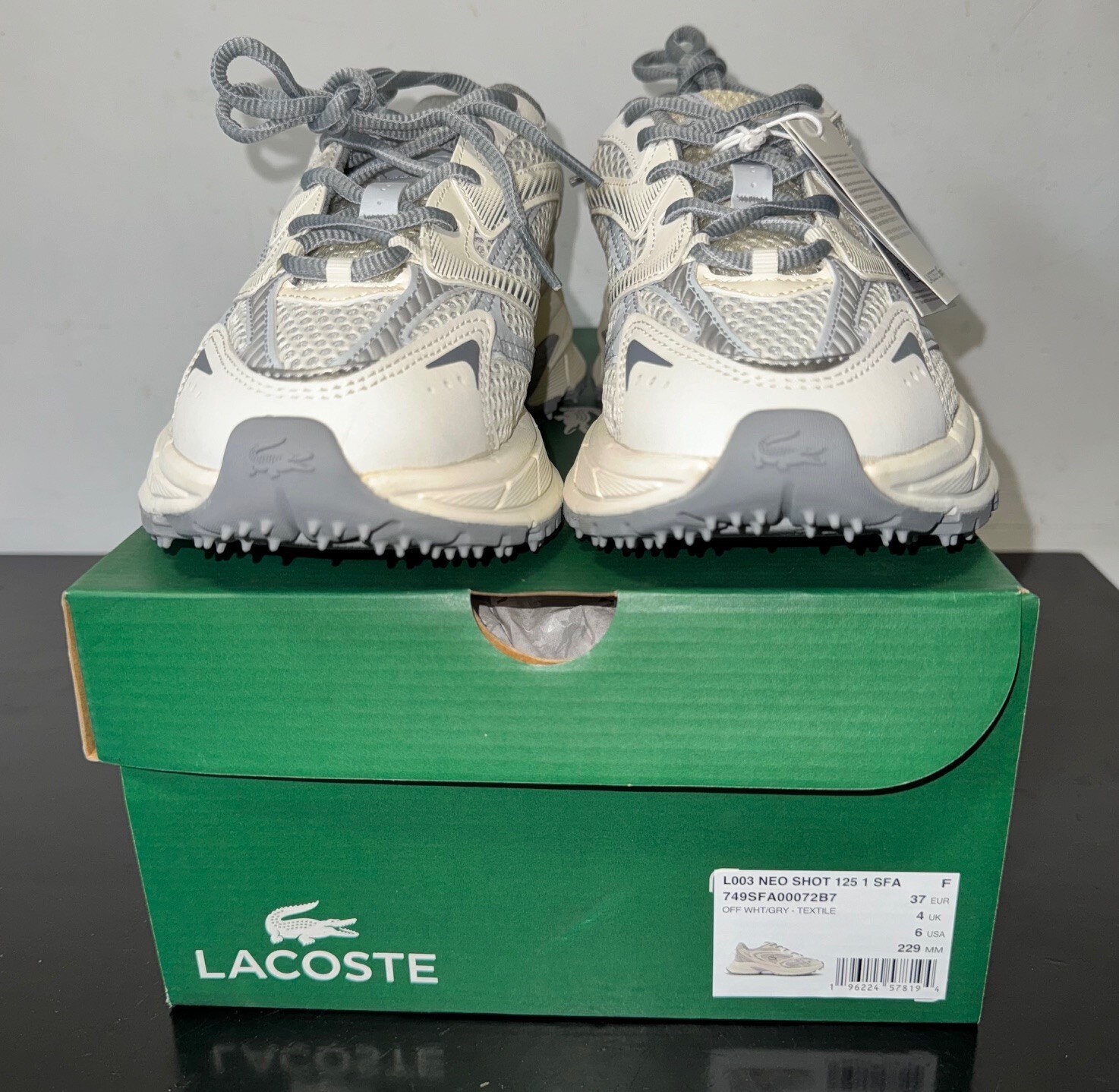 Lacoste L003 NEO SHOT Women’s Sneakers Off White / Grey. Sizes 5.5 to 10 USA