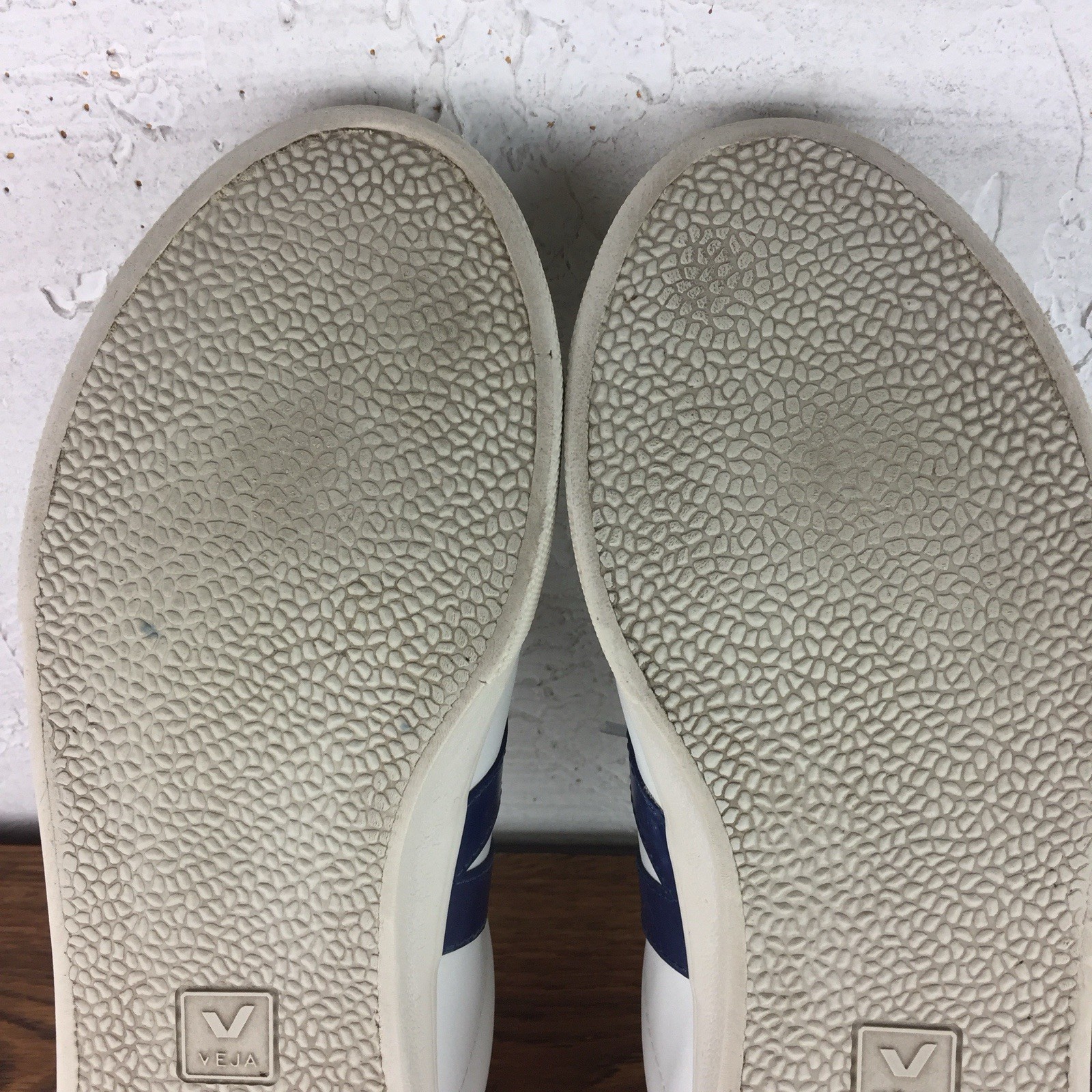 Veja Womens Esplar Leather Sneakers White/Blue US 8.5/ EU 40 Lace -Up Trainers