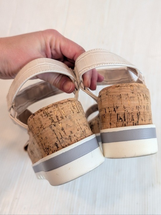 STEVEN NEW YORK Mimich Women’s White Strappy Cork Platform Sandals Size 7.5