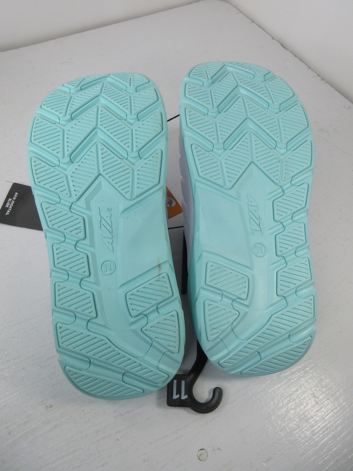 AVIA Hightail Slide Athletic Recovery Sandals Eva Foam Fom Aqua White Blue Women