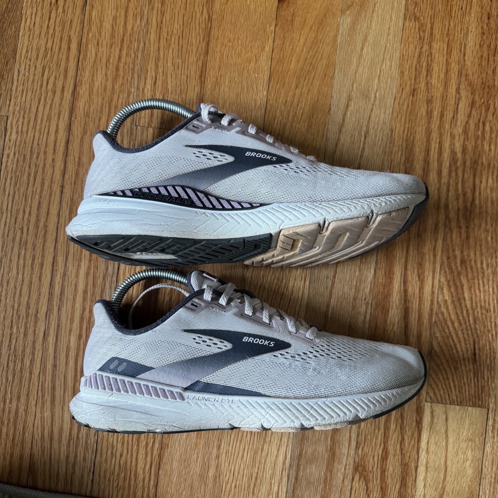 Brooks Launch GTS 8 Womens Grey Lavender Running Shoes 1203461B053 Size 8.5