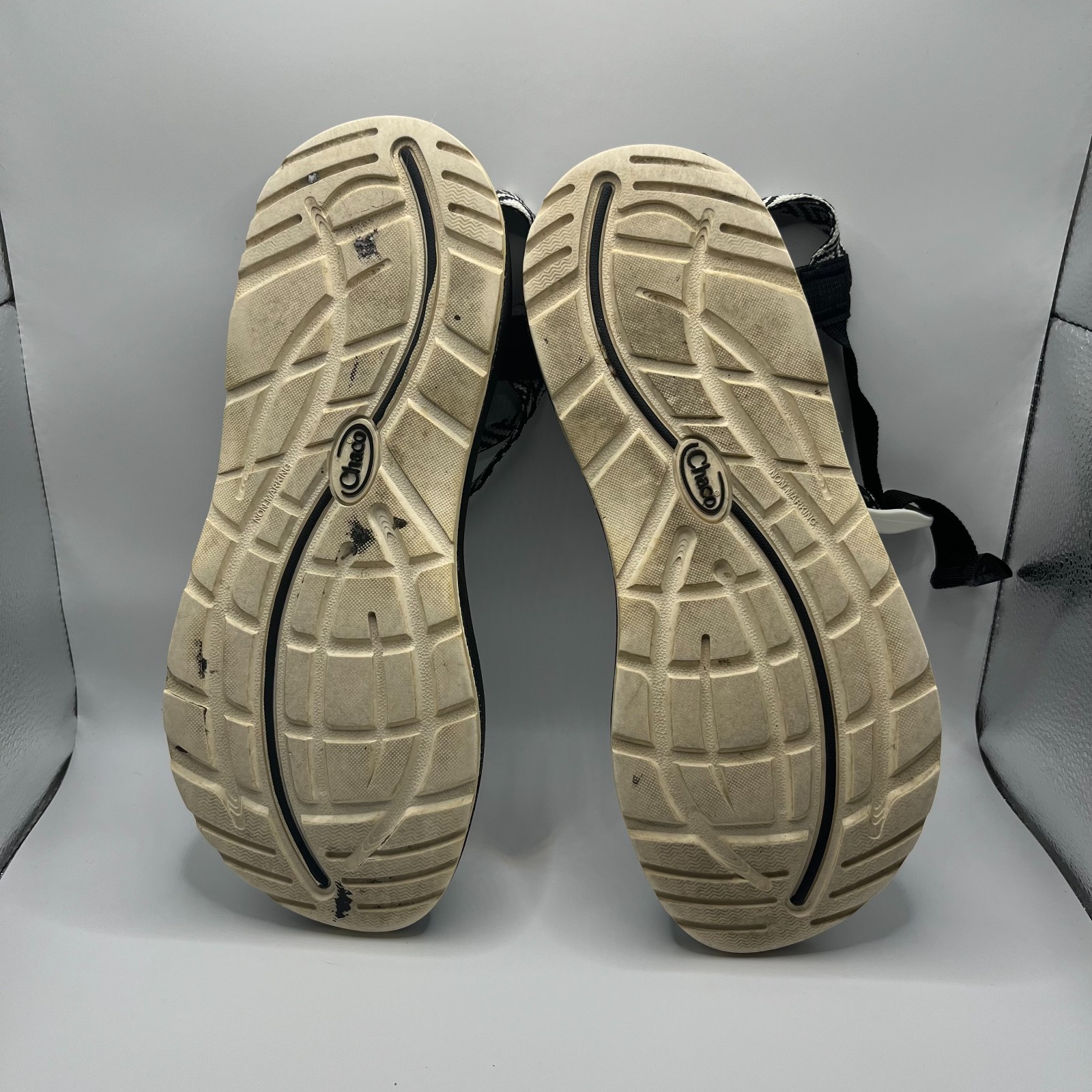 Chaco Women’s Size 11 Classic Sport Origami Black White Geometric Sandal