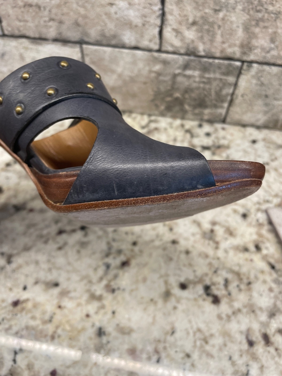 Vintage Kenneth Cole Black Charcoal Gray High Heel Mule Slide Sandals 8 EUC RARE