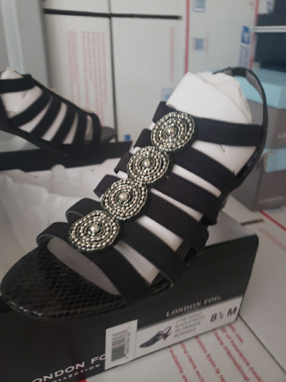 London Fog Nanci Womens Black Strappy Sandals Shoes Size 8.5 M NIB #00s