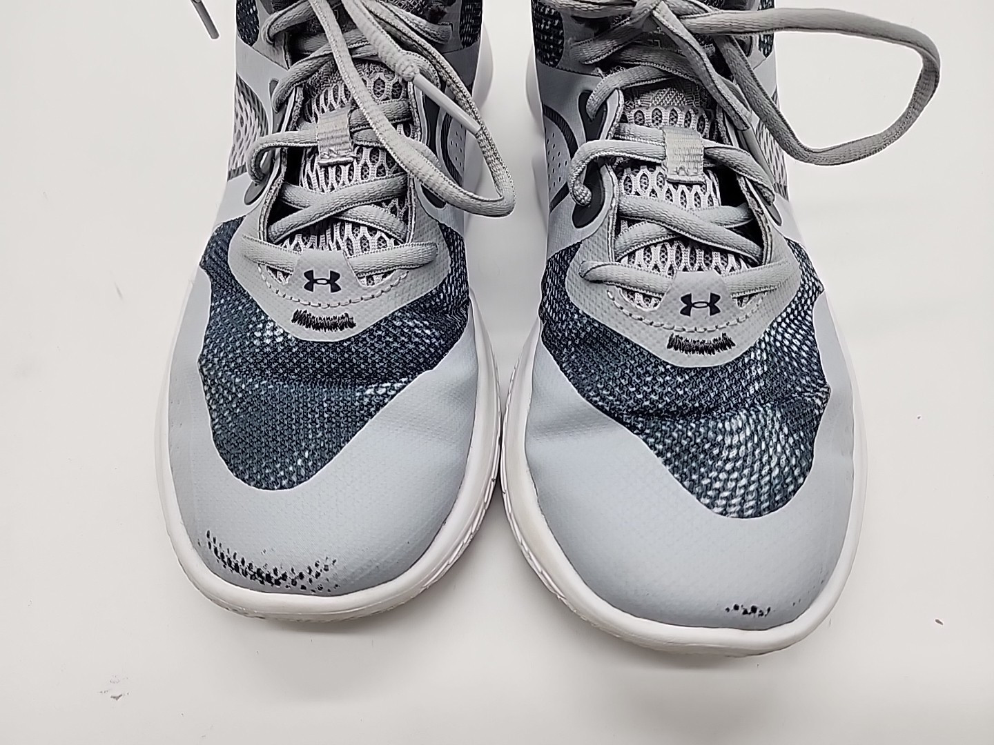 Under Armour Flow Breakthru 3 Low Mod Grey White Women’s Basketball Shoe Size 8