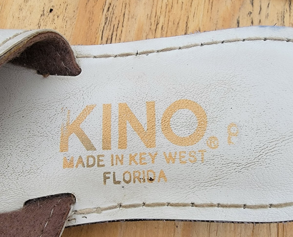 kino sandals 8. Pre-owned