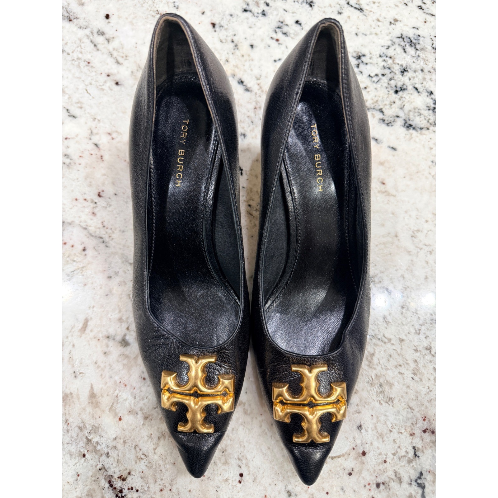 Tory Burch Eleanor 65 Pumps Black Leather Gold Logo Pointed Toe Heels Size 6.5