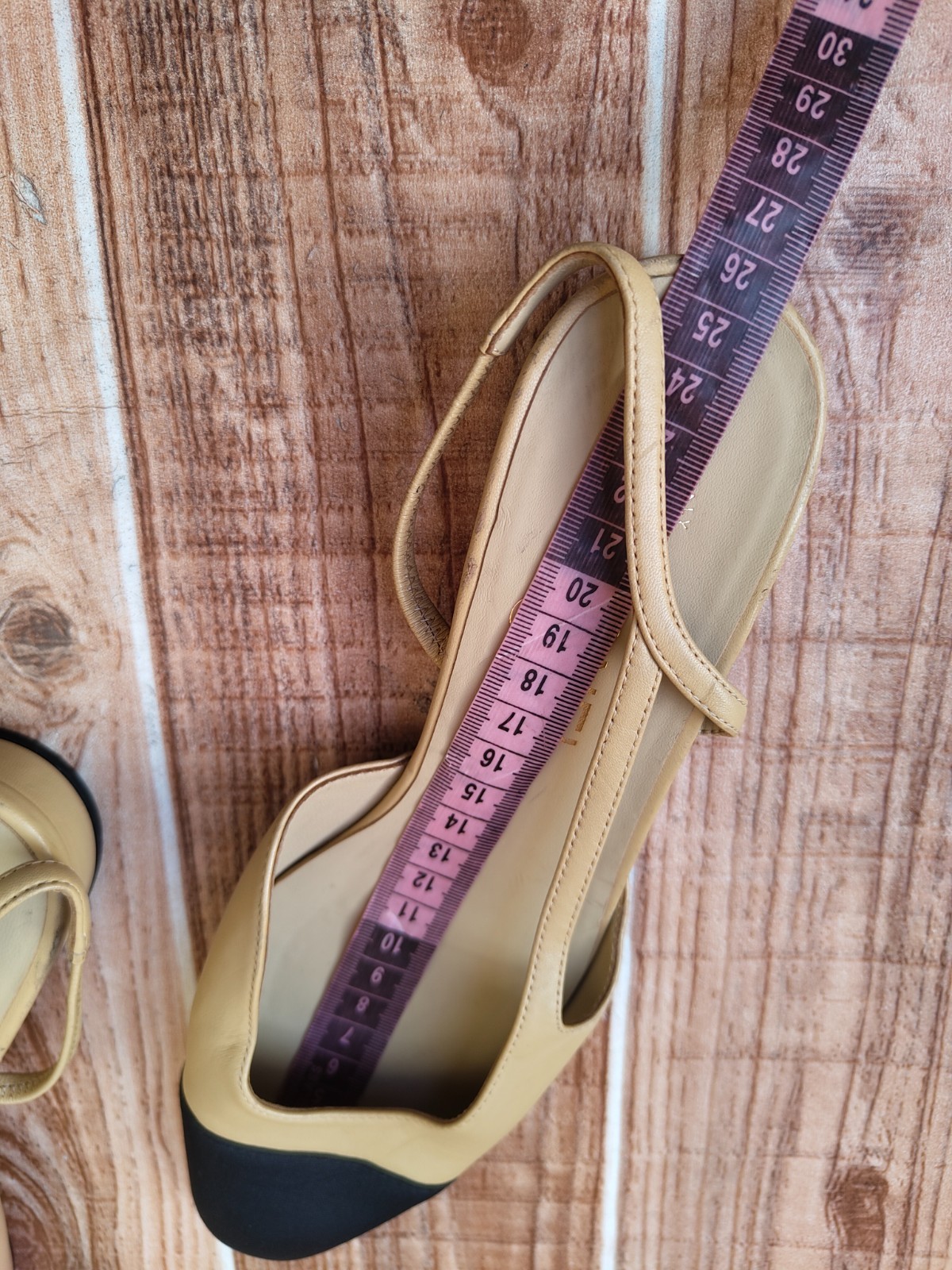 CHANEL Slingback Grosgrain CC Cap-toe Beige Black Leather Flats EU 39 US 8.5