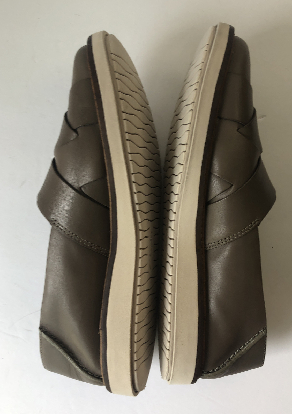Clarks Artisan Glick Harvest Flats Shoes Women’s size 7 Brownish Gray
