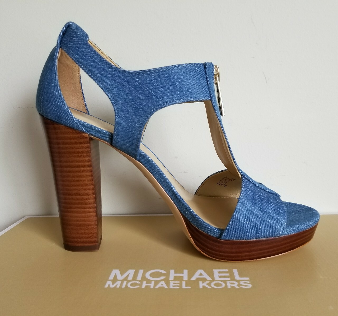 Michael KORS BERKLEY DENIM PLATFORM T STRAP GOLD LOGO ZIPPER SANDAL I LOVE SHOES
