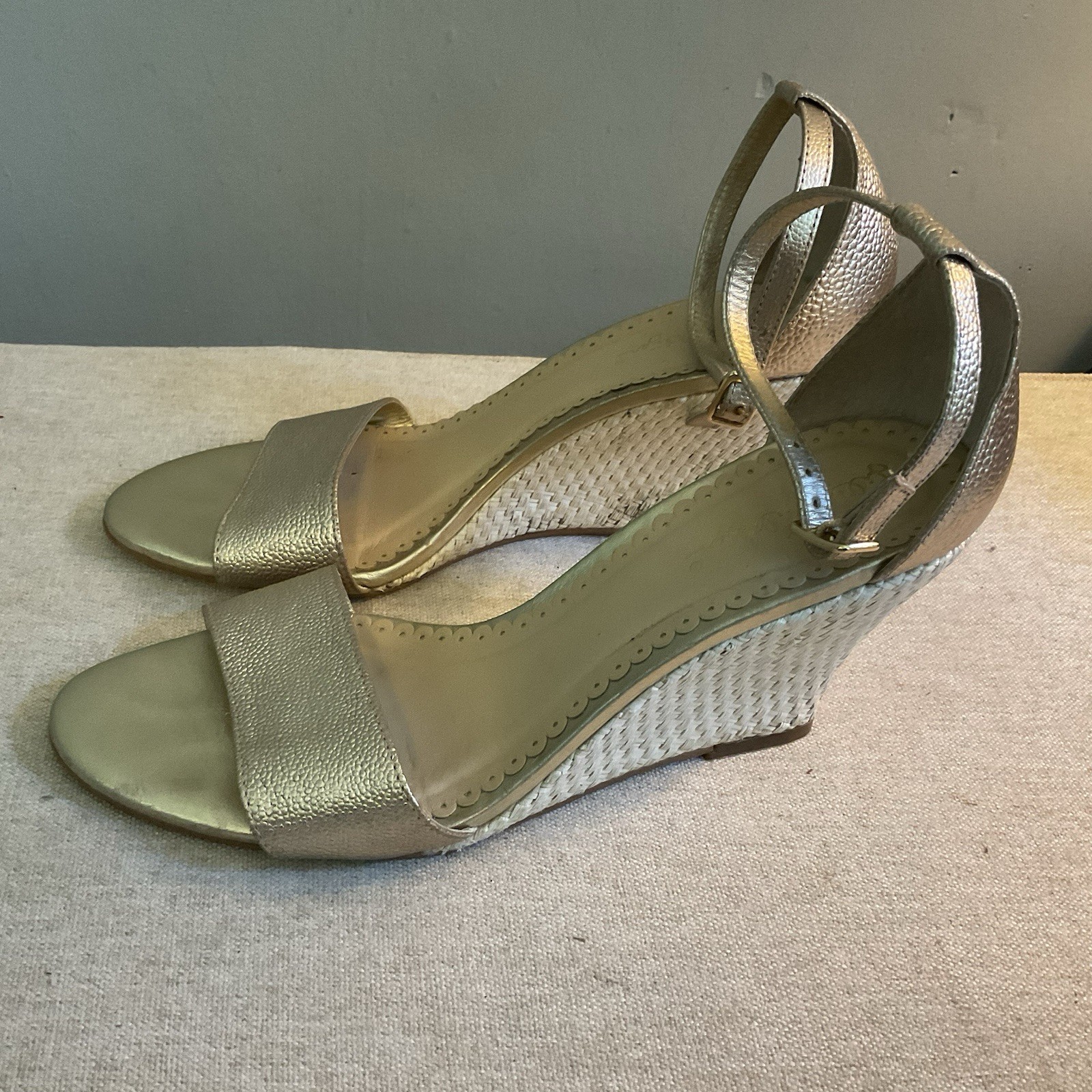 Lilly Pulitzer Bridgette Gold Metallic Leather Wedge Sandals Size 9M