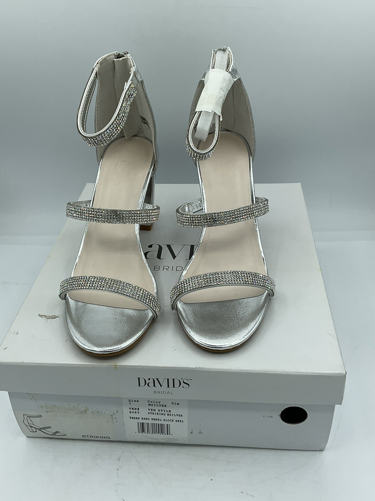 David’s Bridal Women’s Dress Shoes – Silver – Size 7 Prom/Homecoming/Wedding