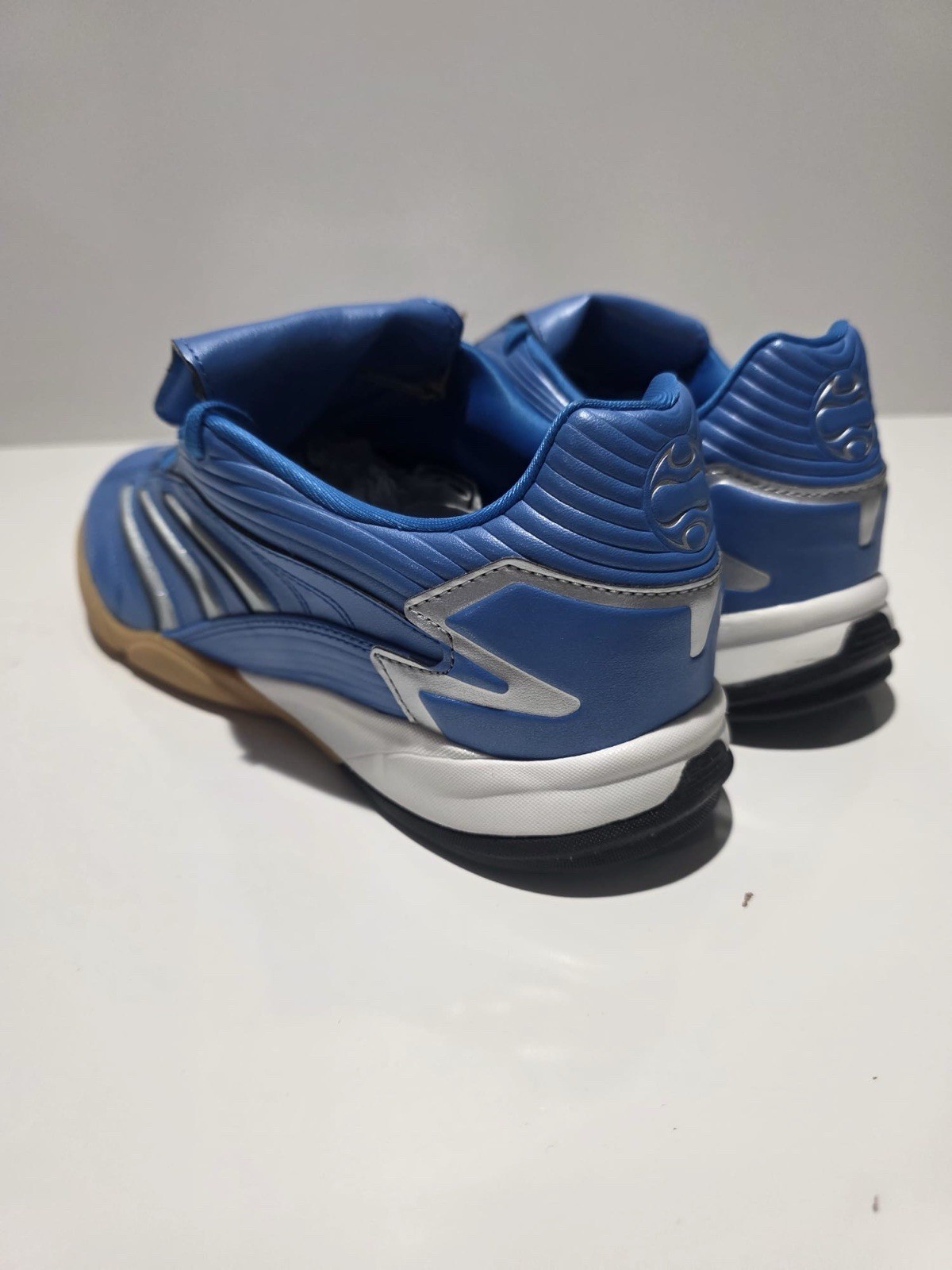Adidas Predator Sala Women’s Running Athletic Sneakers Size 10.5 Blue
