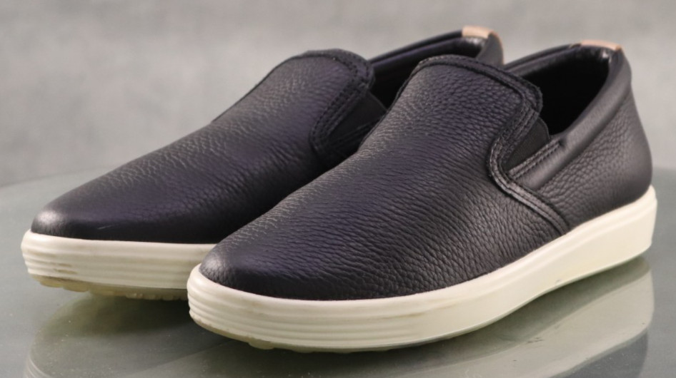 ECCO Soft 7 Women’s Slip On Loafer Sneaker Shoes Size EU 37 US 6-6.5 Leather EUC