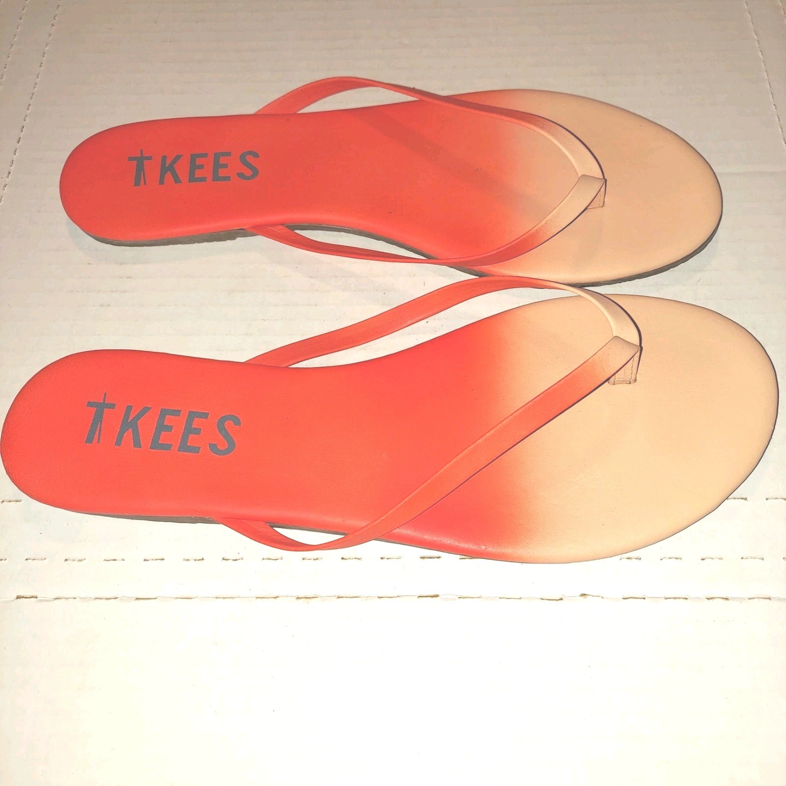 TKEES Shoes Womens Size 8 Orange Beige Sandals Flip Flop Thong Flat