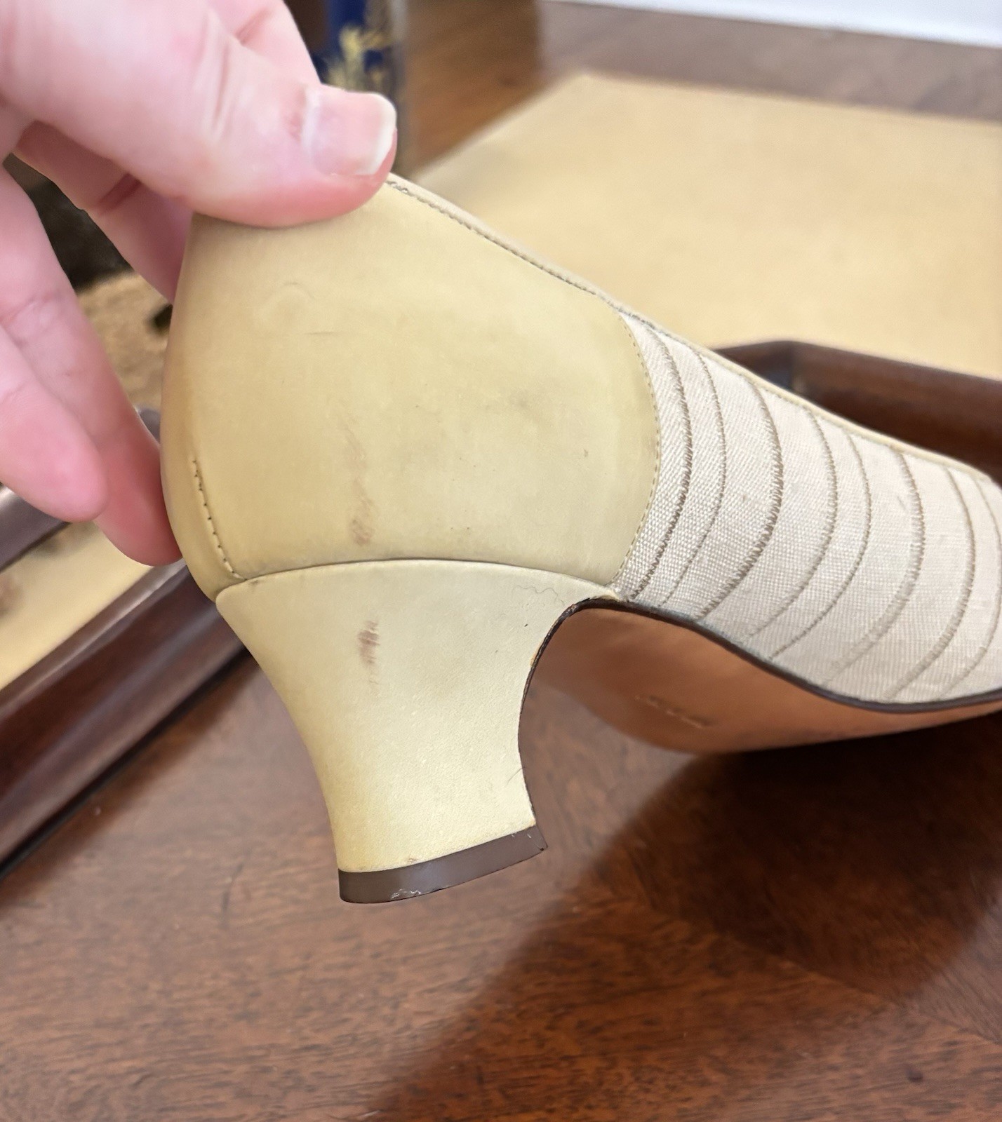 Salvatore Ferragamo Vintage Pumps Cream Beige Striped Canvas Leather Size 10.5 B