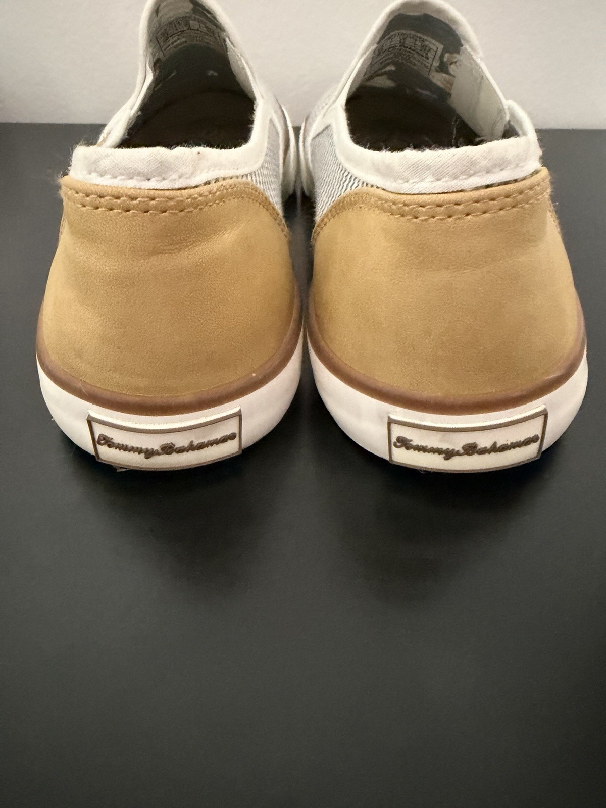 Tommy Bahama Women’s Striped Slip On Sneakers Casual Size 8.5 Brown White Blue