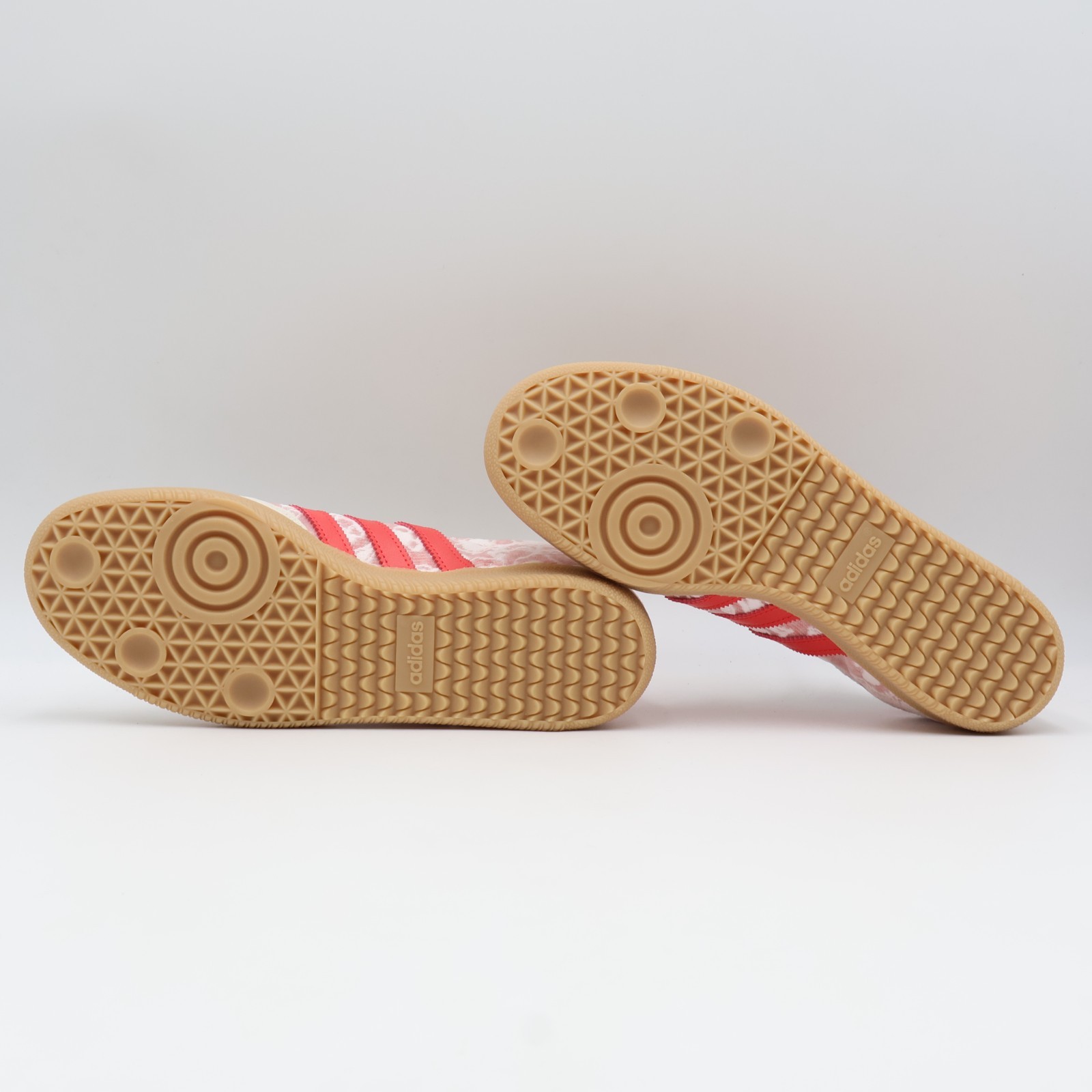 JR8841 Liberty London × adidas Originals Samba Better Scarlet (Women’s)