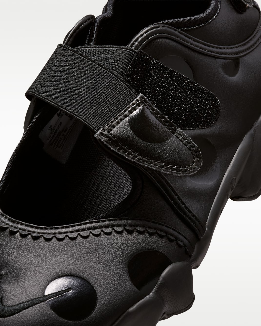 NIKE Women’s Air Rift IR1226-002 Black Black Black
